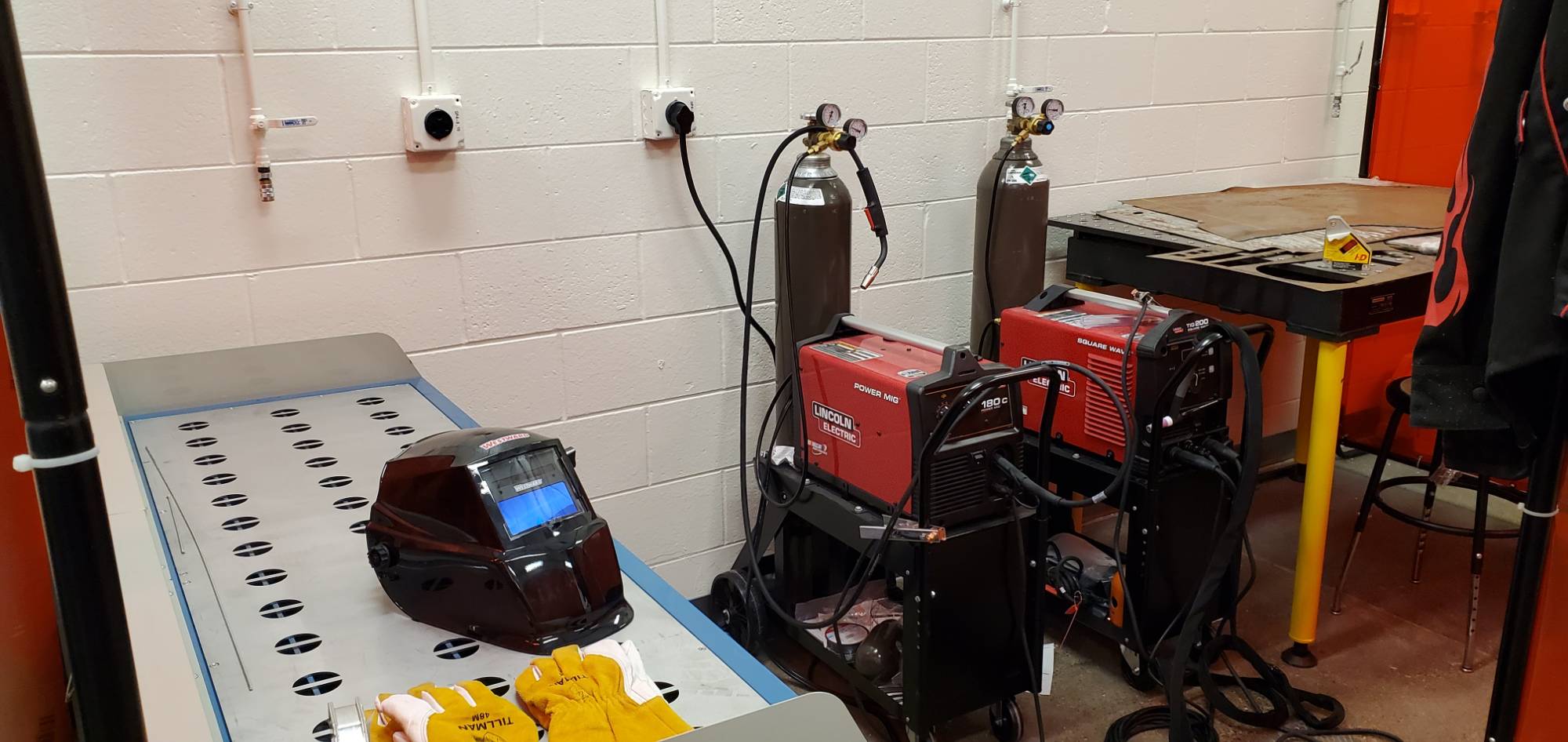welding stations in the fabrication lab